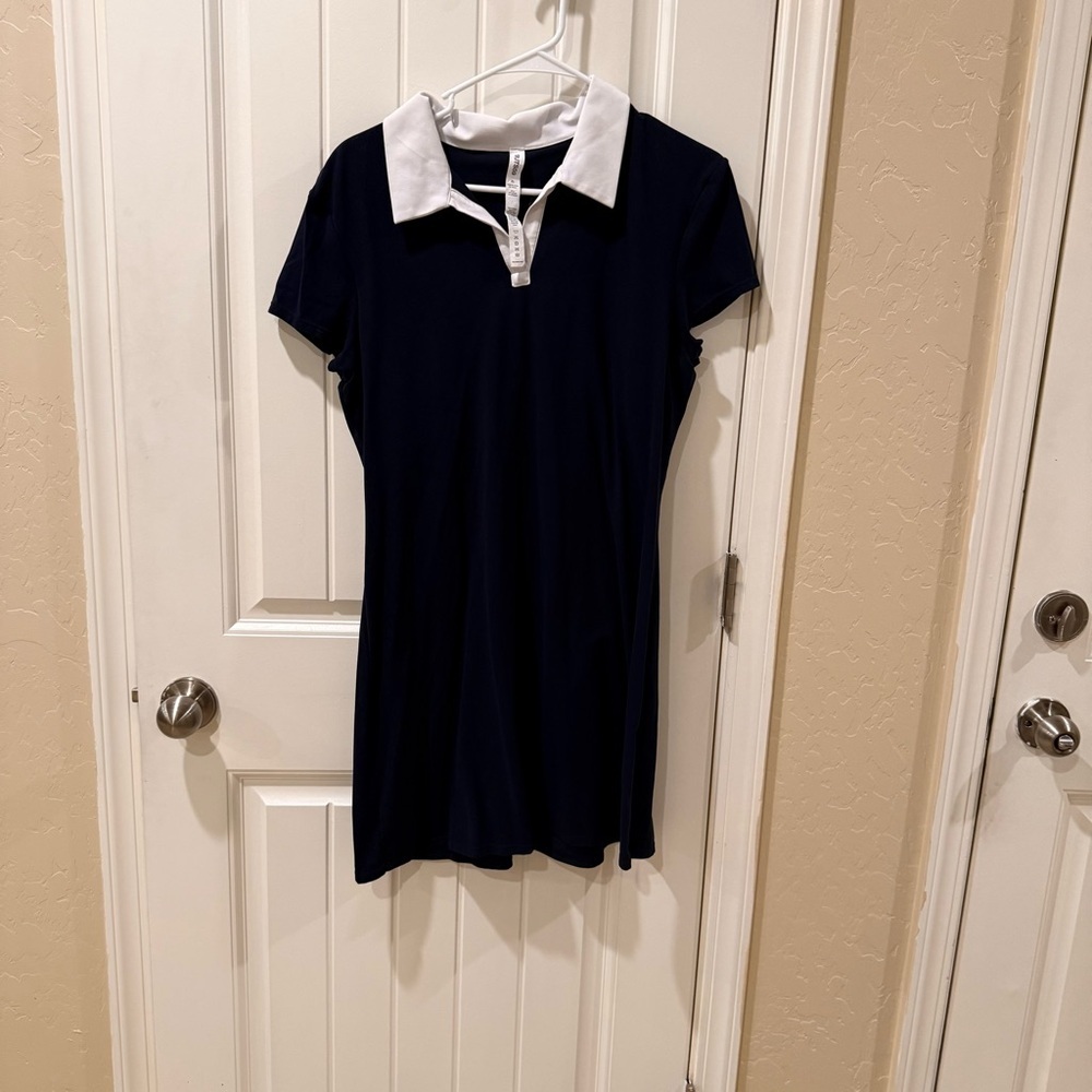 Splits59 Navy Top with White Collar